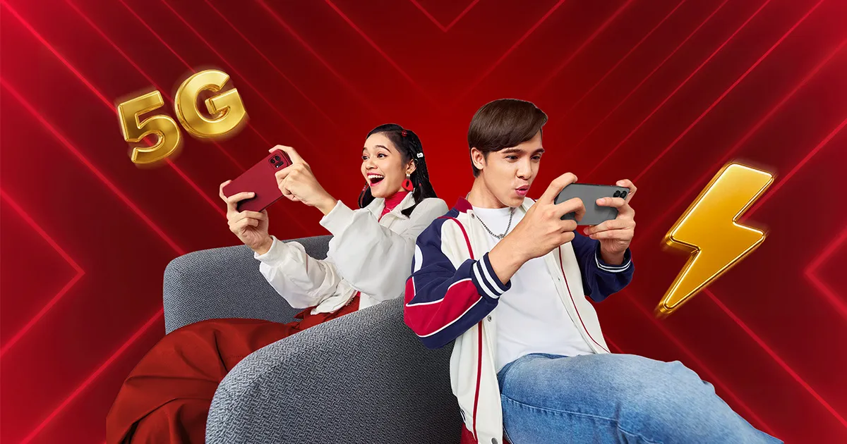 friends playing multiplayer mobile games together on smartphones with online gaming connection
